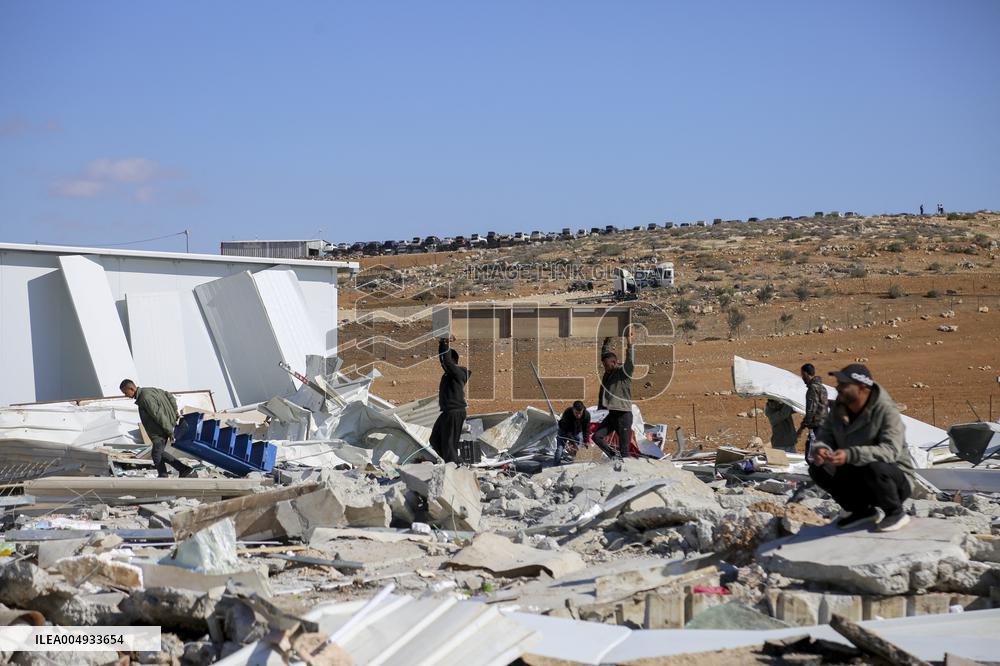 Shops Demolished in West Bank