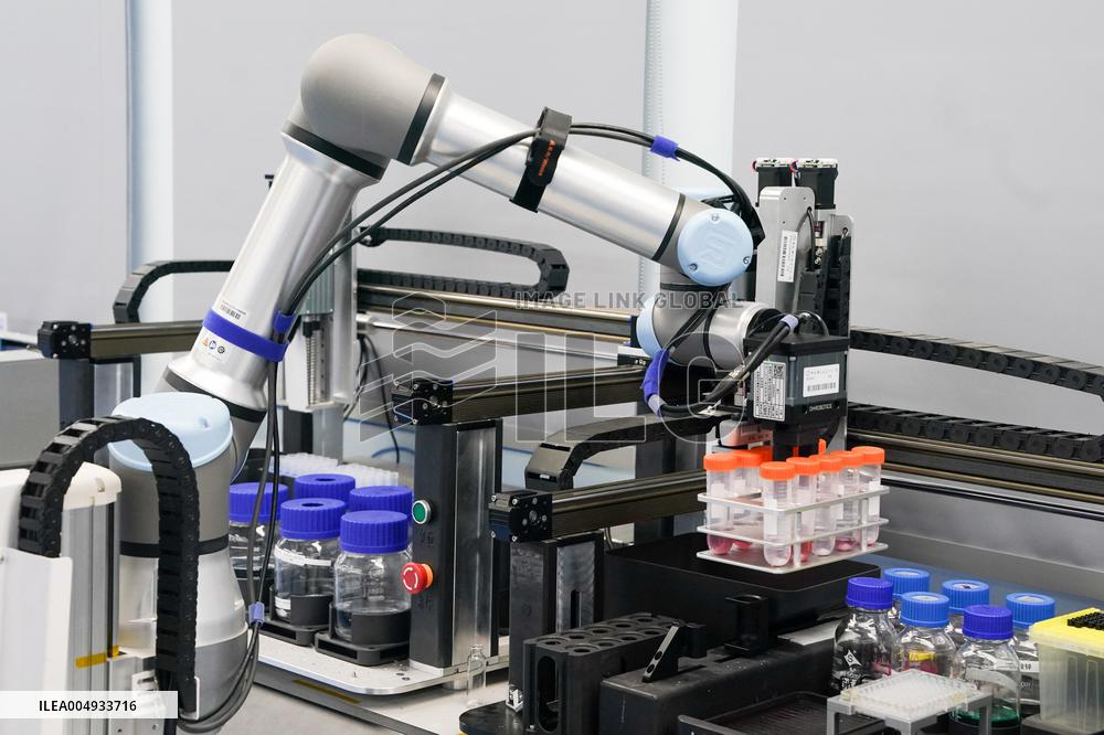 Robot Chemist - China