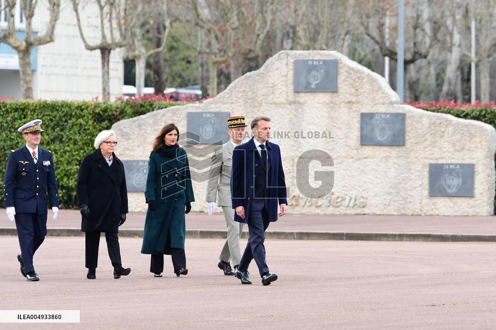 Macron Visits The 27th Mountain Infantry Brigade - Varces