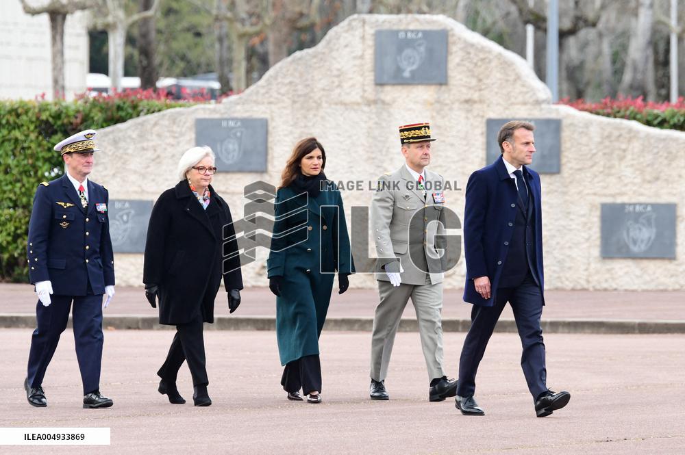 Macron Visits The 27th Mountain Infantry Brigade - Varces