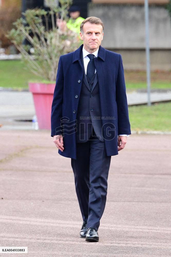 Macron Visits The 27th Mountain Infantry Brigade - Varces