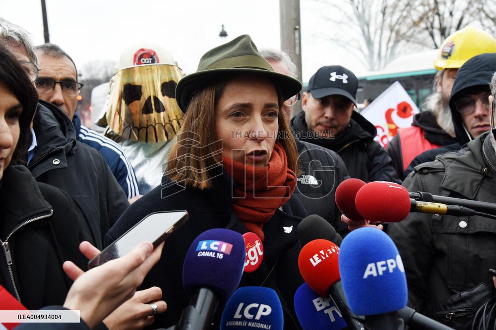 ArcelorMittal Rally in Front of the National Assembly - Paris