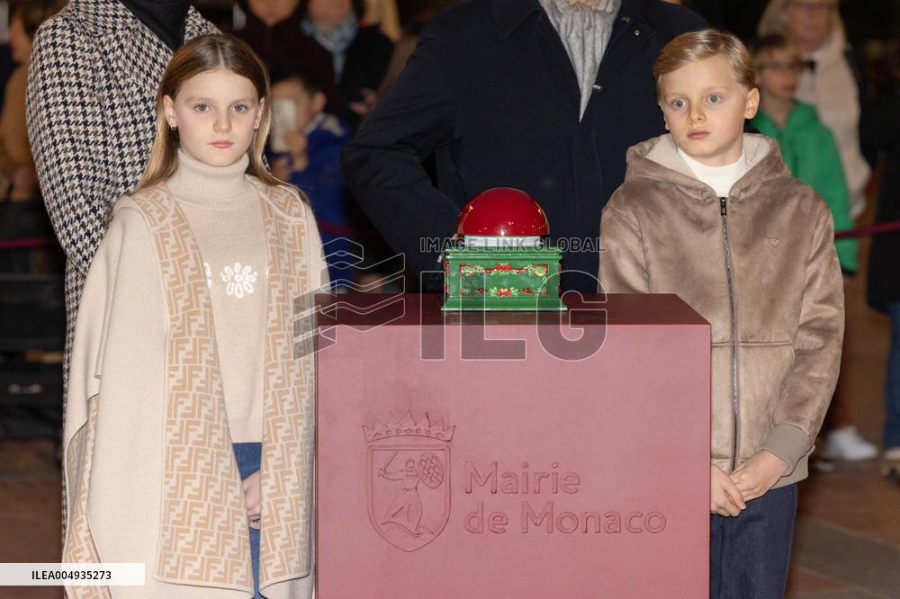 NO TABLOIDS - Launch Of The Christmas Lights - Monaco