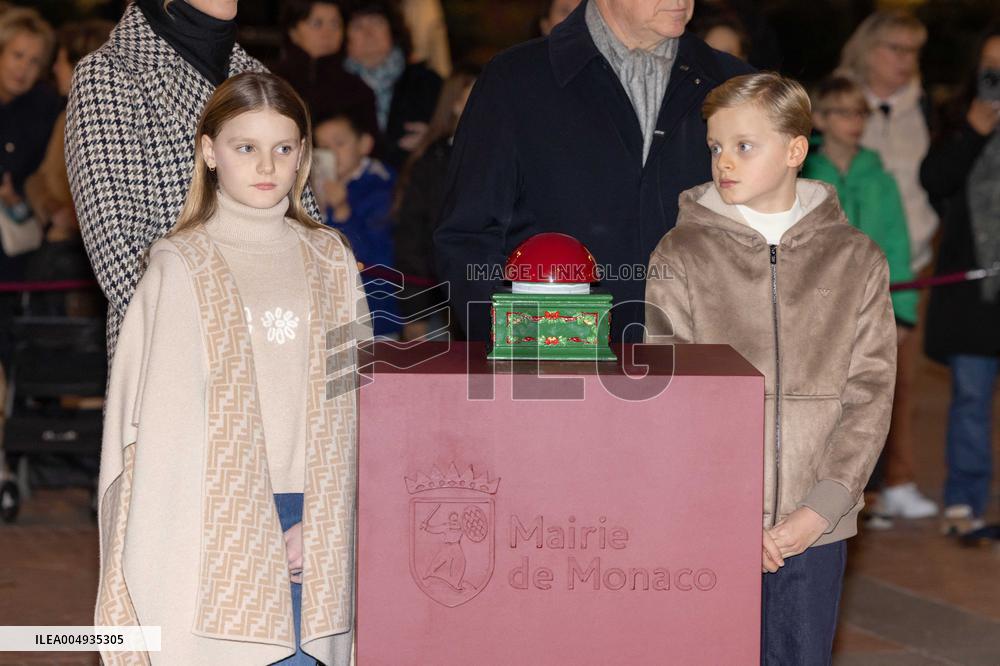 NO TABLOIDS - Launch Of The Christmas Lights - Monaco