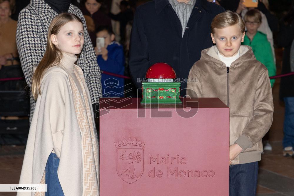 NO TABLOIDS - Launch Of The Christmas Lights - Monaco