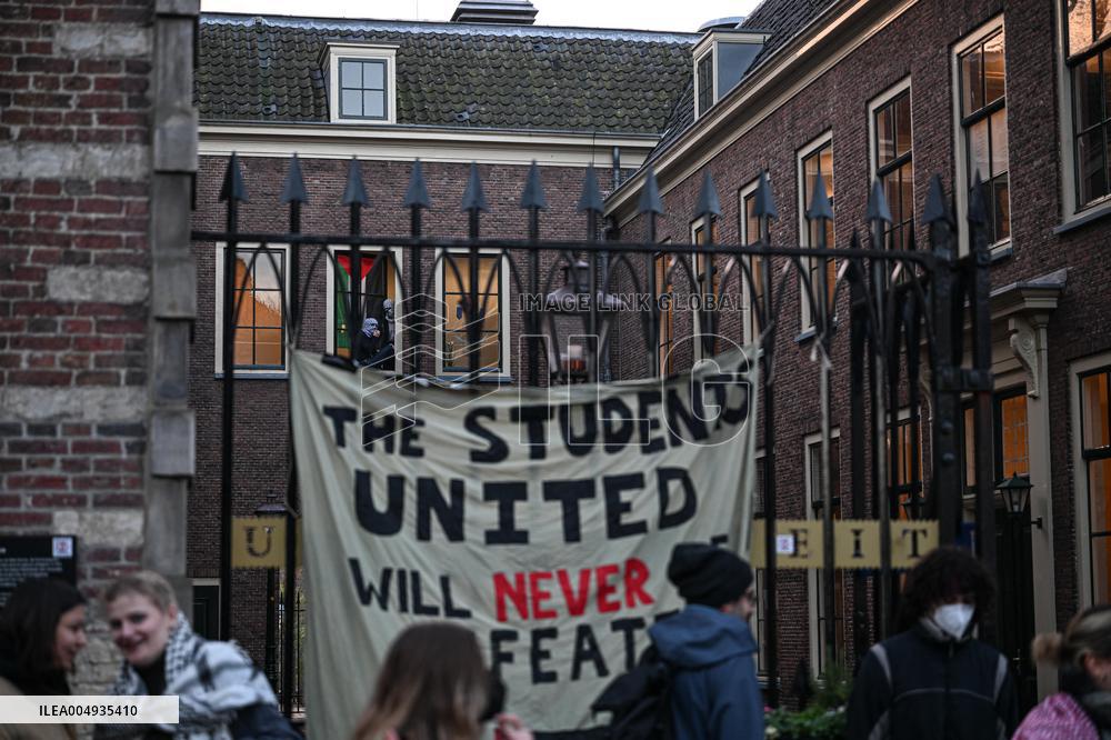 Leiden University Occupation - Leiden