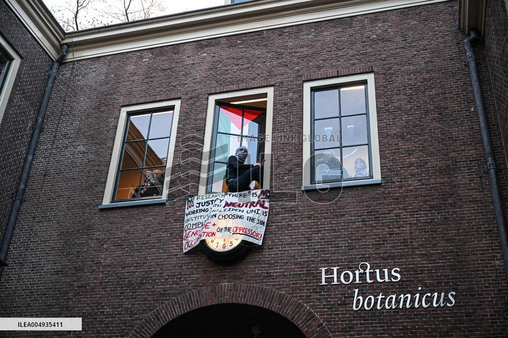 Leiden University Occupation - Leiden