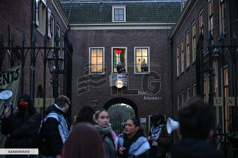 Leiden University Occupation - Leiden