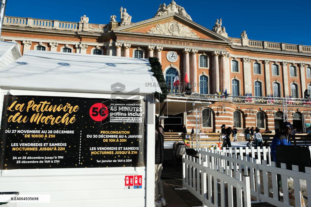 Christmas Market At Place Du Capitole - Toulouse