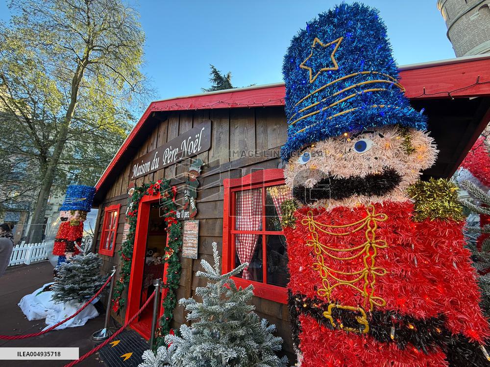 Christmas Market At Place Du Capitole - Toulouse