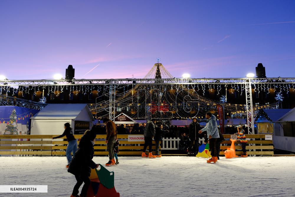 Christmas Market At Place Du Capitole - Toulouse