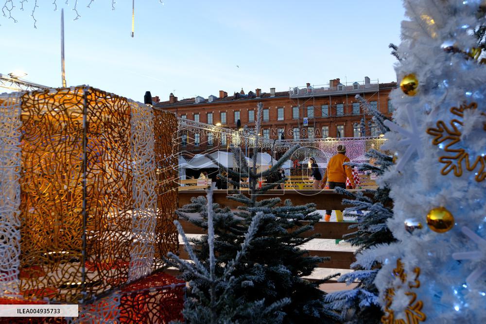 Christmas Market At Place Du Capitole - Toulouse