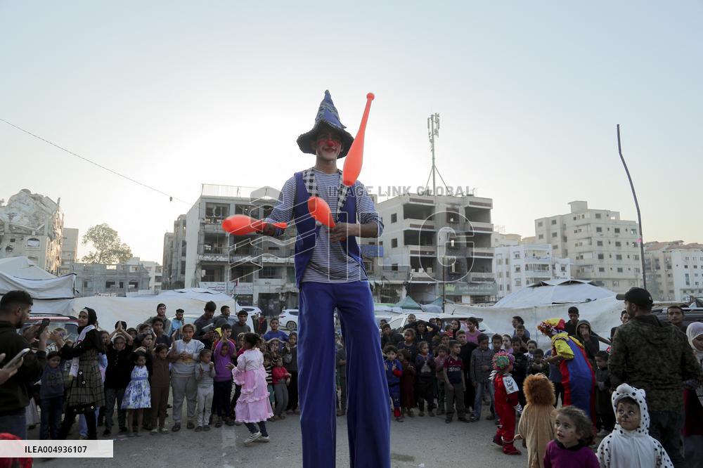 Recreational Event For Palestinian Children in Rashad Al Shawwa - Gaza