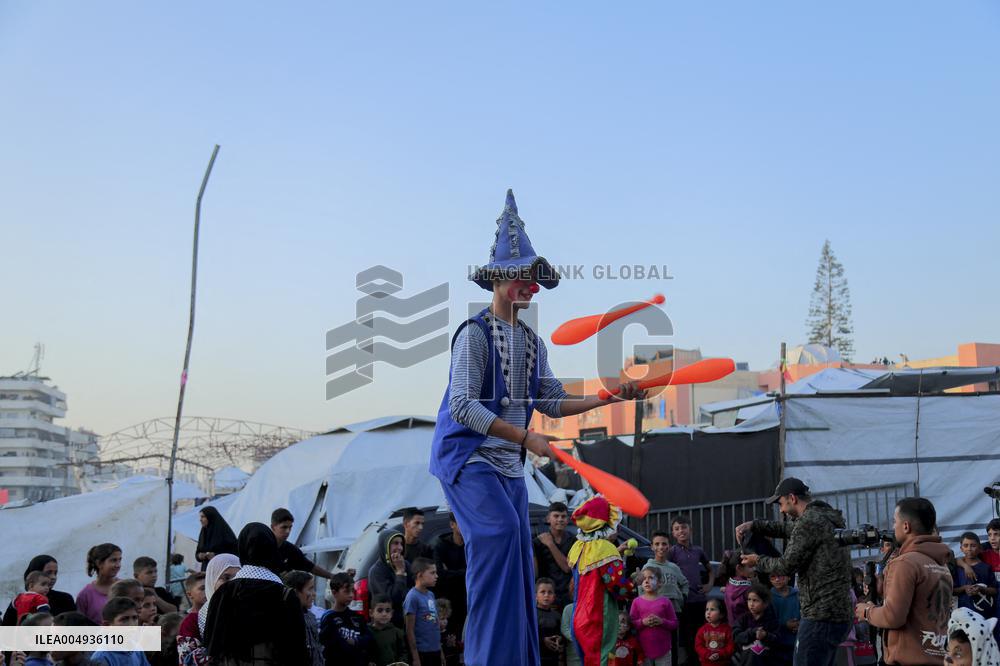 Recreational Event For Palestinian Children in Rashad Al Shawwa - Gaza