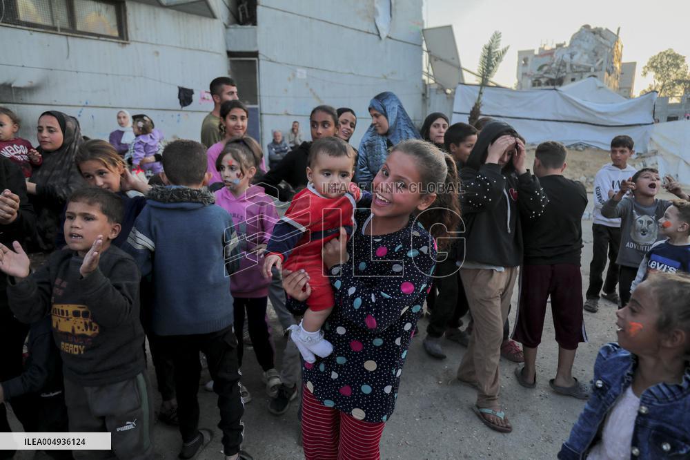 Recreational Event For Palestinian Children in Rashad Al Shawwa - Gaza