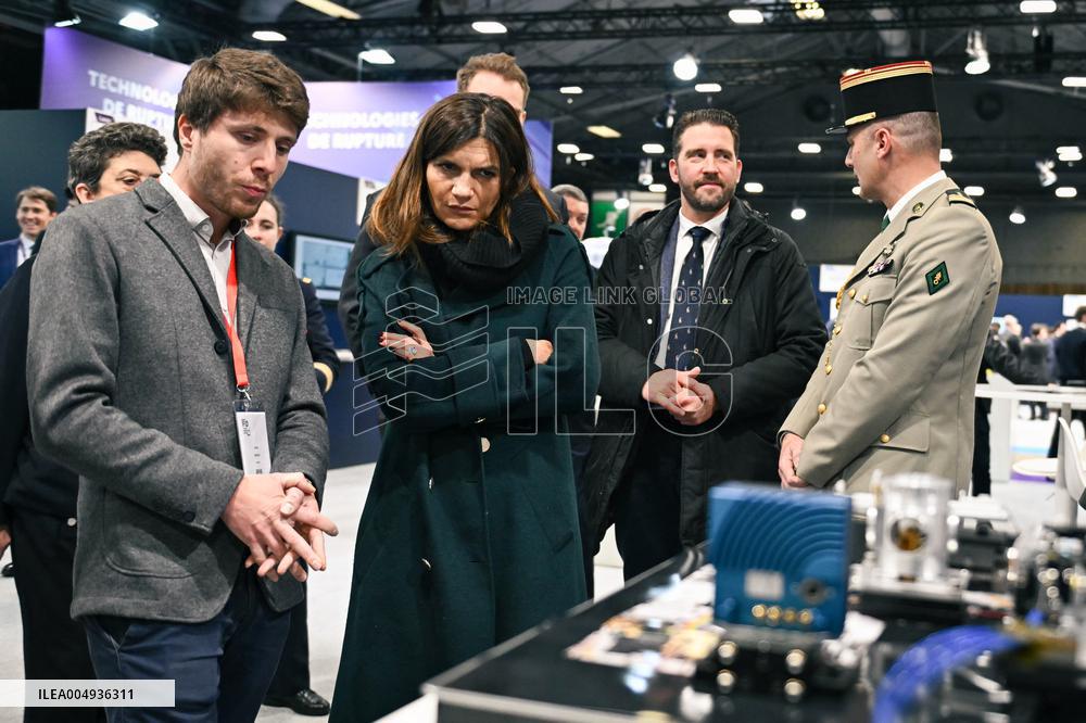 Alice Rufo visits Defence Innovation Forum - FID in Paris FA