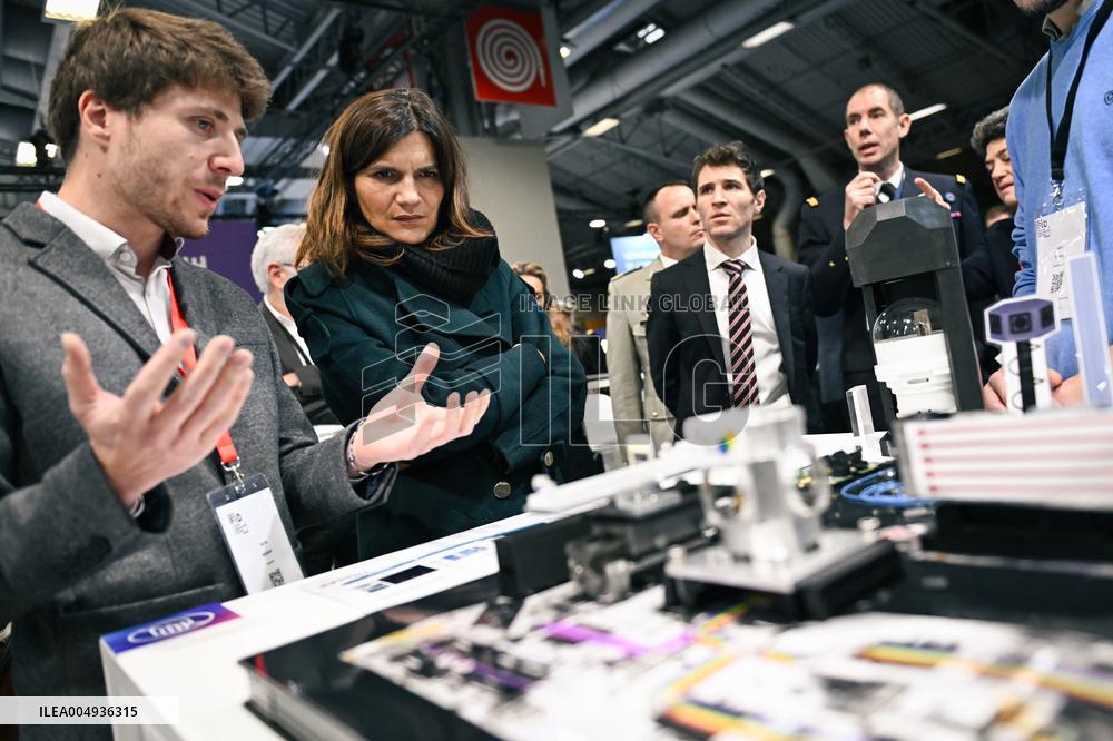 Alice Rufo visits Defence Innovation Forum - FID in Paris FA