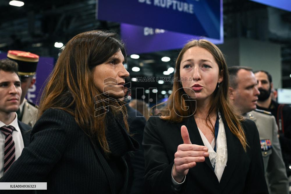Alice Rufo visits Defence Innovation Forum - FID in Paris FA