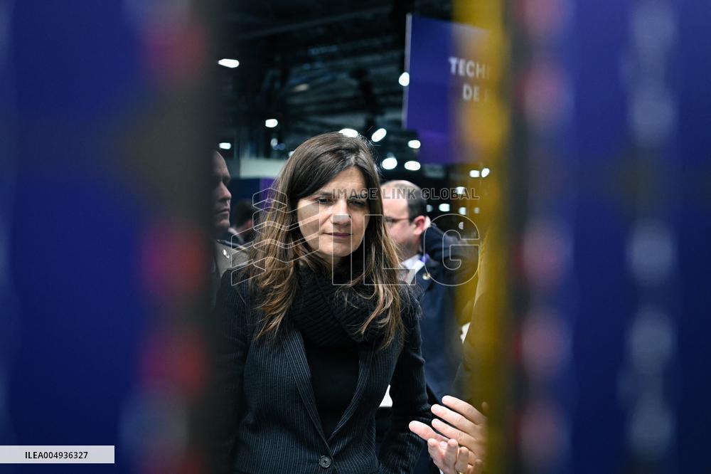 Alice Rufo visits Defence Innovation Forum - FID in Paris FA