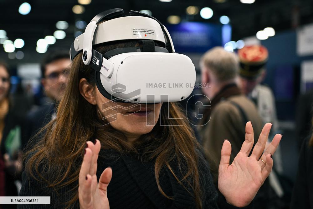 Alice Rufo visits Defence Innovation Forum - FID in Paris FA