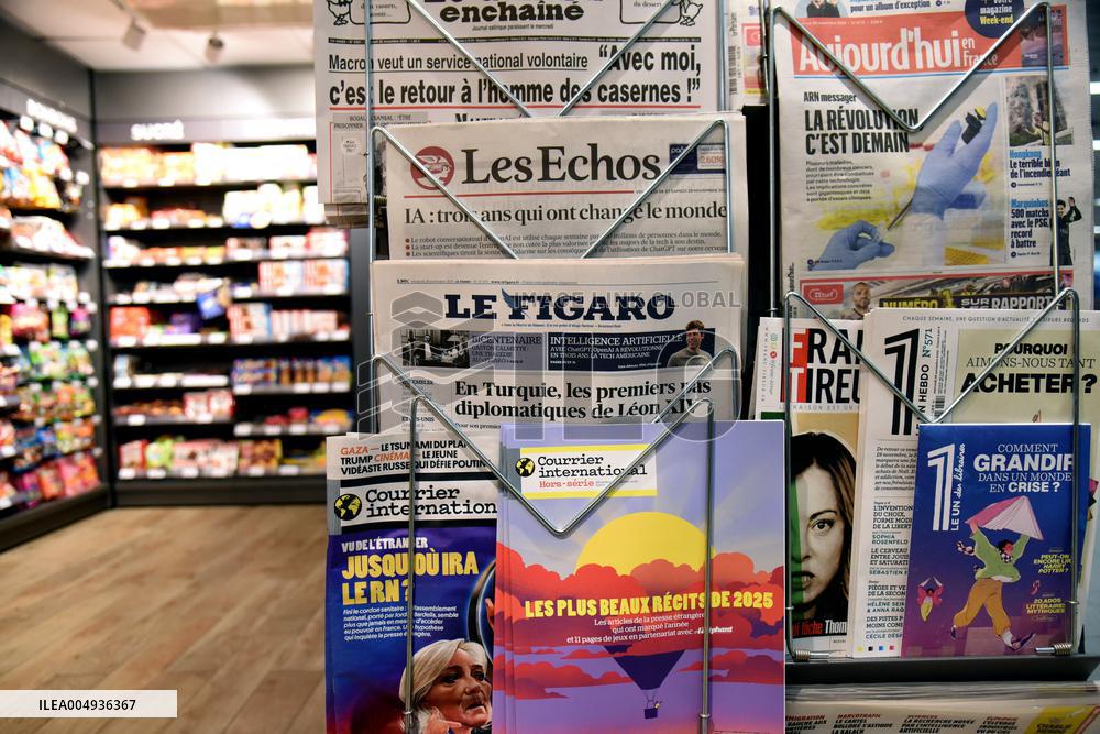 Illustration Newspapers at Newsstands - Paris