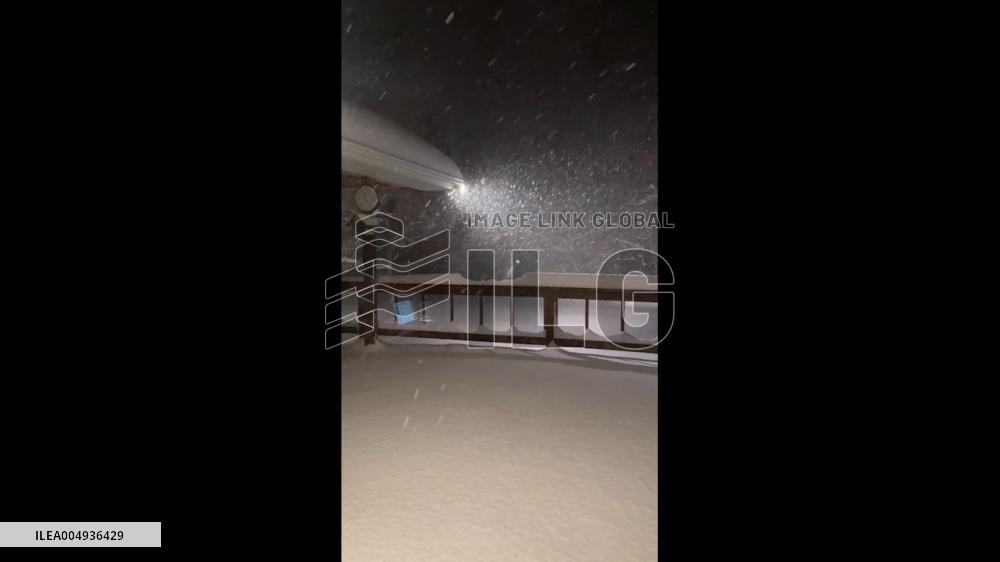 US: Blizzard Conditions Sweep Michigan as Lake-Effect Snow Intensifies