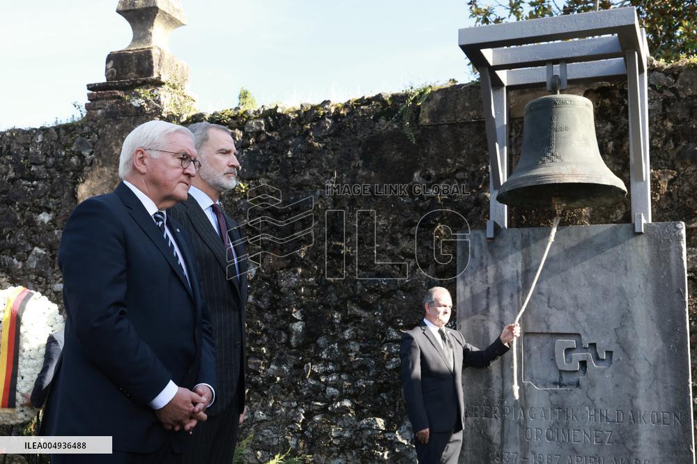 Steinmeier and King Felipe VI At Gernika Cemetery - Spain
