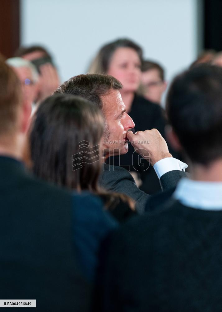 Macron meets readers of the Ebra group - Mirecourt