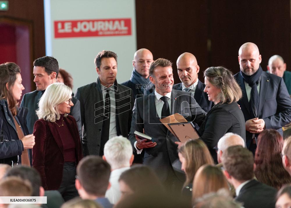 Macron meets readers of the Ebra group - Mirecourt