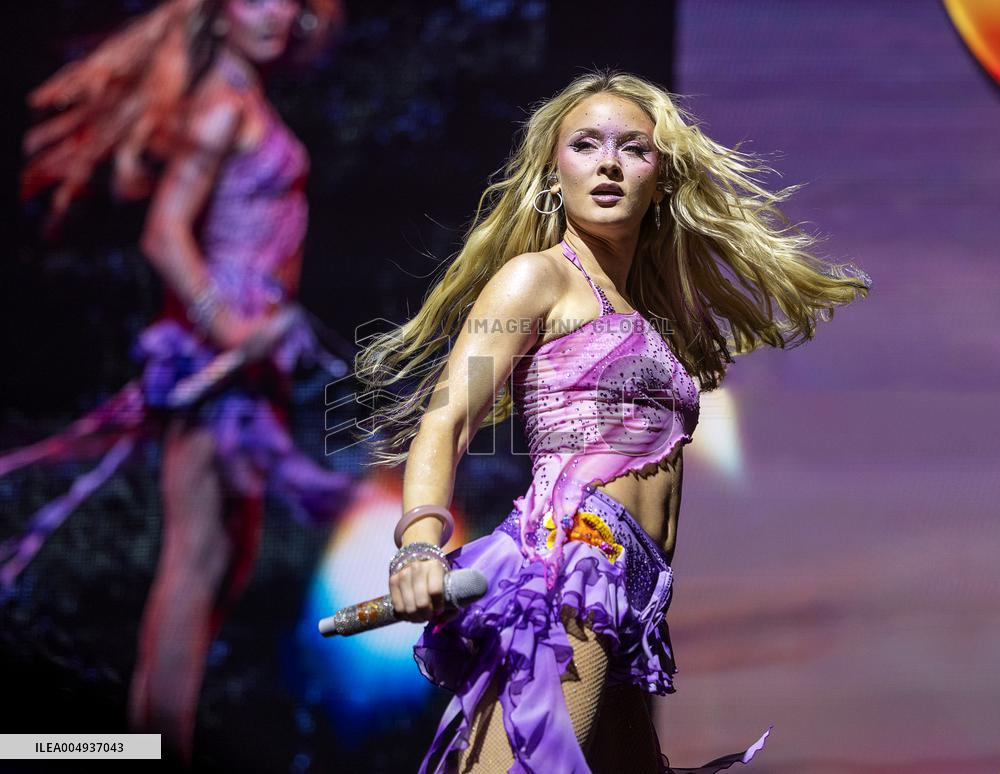 ZARA LARSSON CONCERT