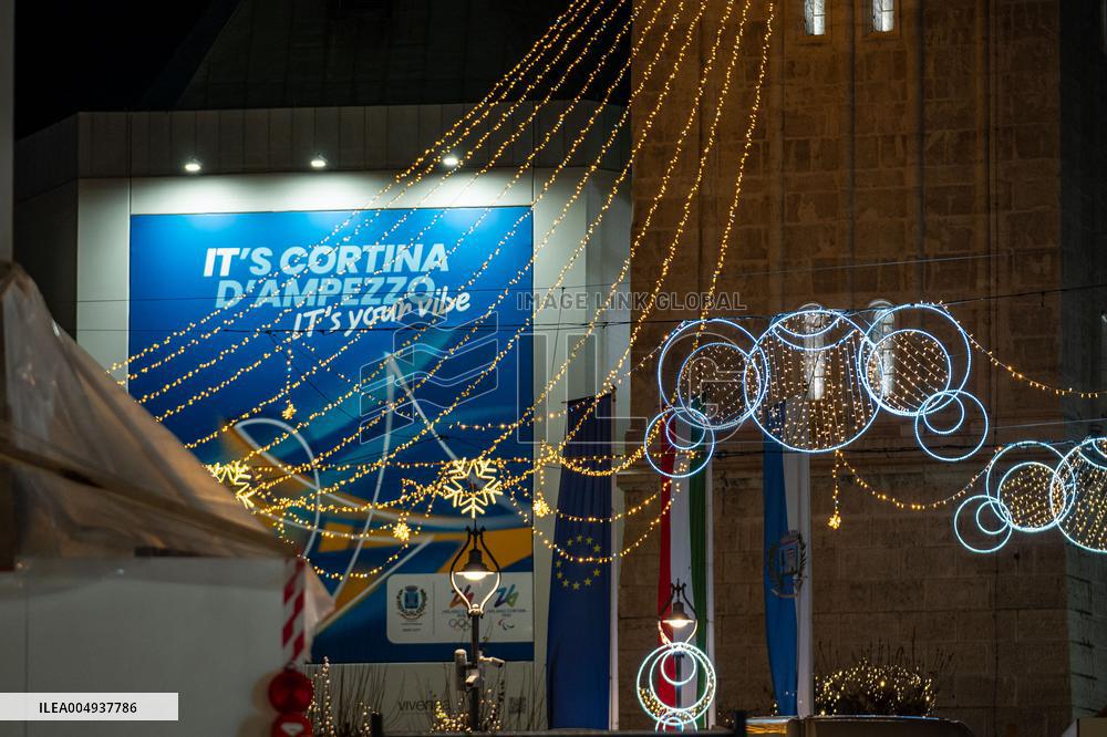 New Olympic Christmas Decorations In Cortina - Italy