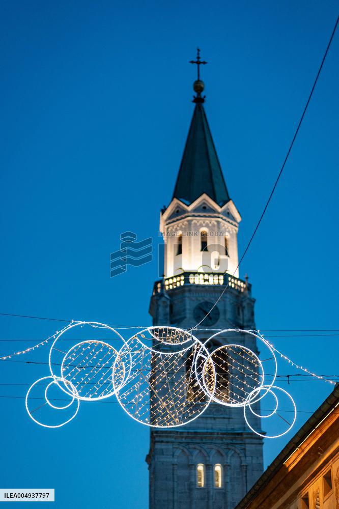 New Olympic Christmas Decorations In Cortina - Italy
