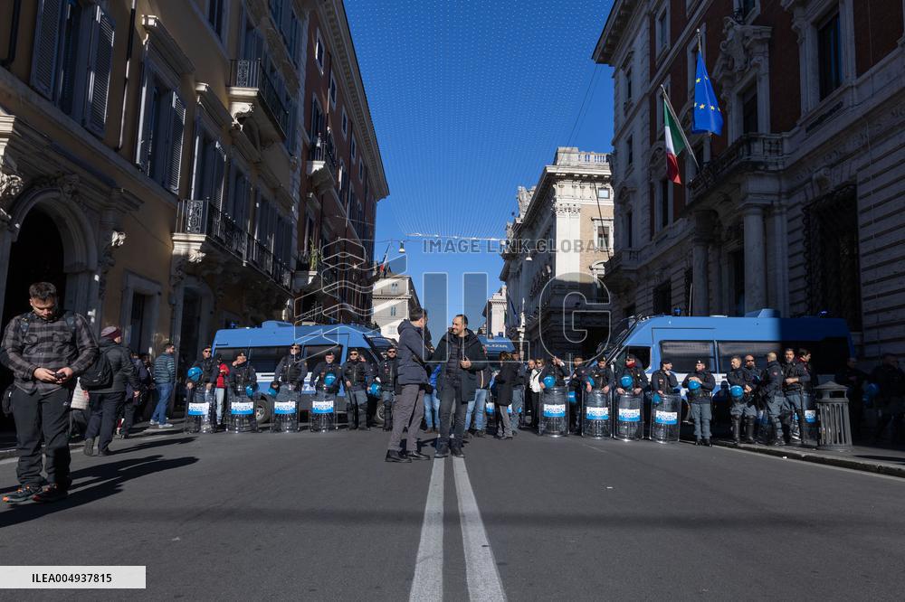 General Strike in Italy - Rome