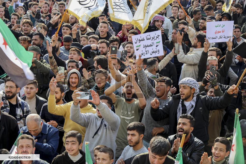 Syrians Demonstrate For National Unity - Idlib