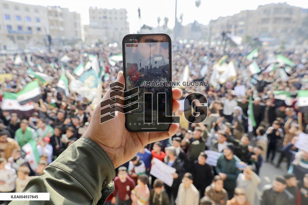 Syrians Demonstrate For National Unity - Idlib