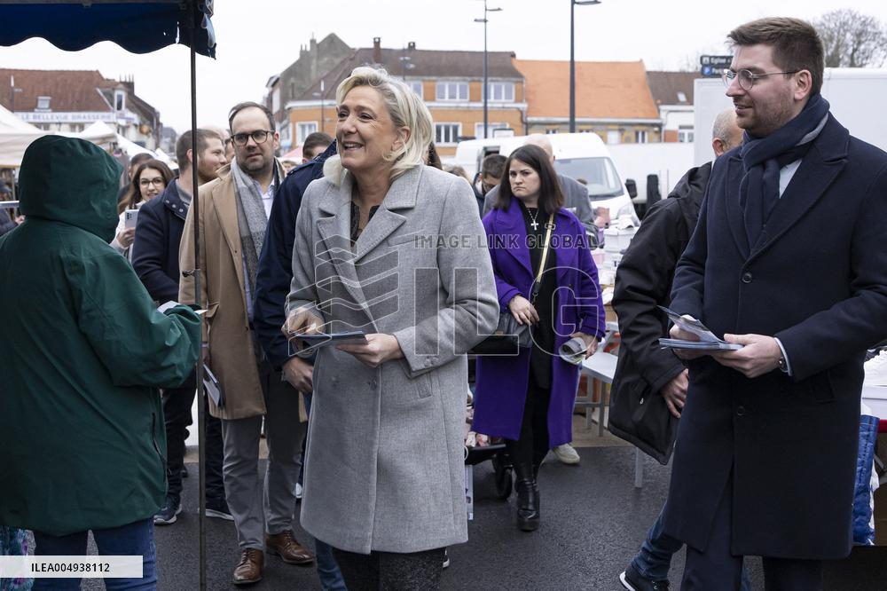 Marine Le Pen At Carvin Market for RN 2026 Municipal Campaign - Hauts-de-France