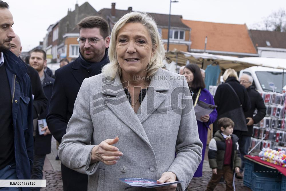 Marine Le Pen At Carvin Market for RN 2026 Municipal Campaign - Hauts-de-France
