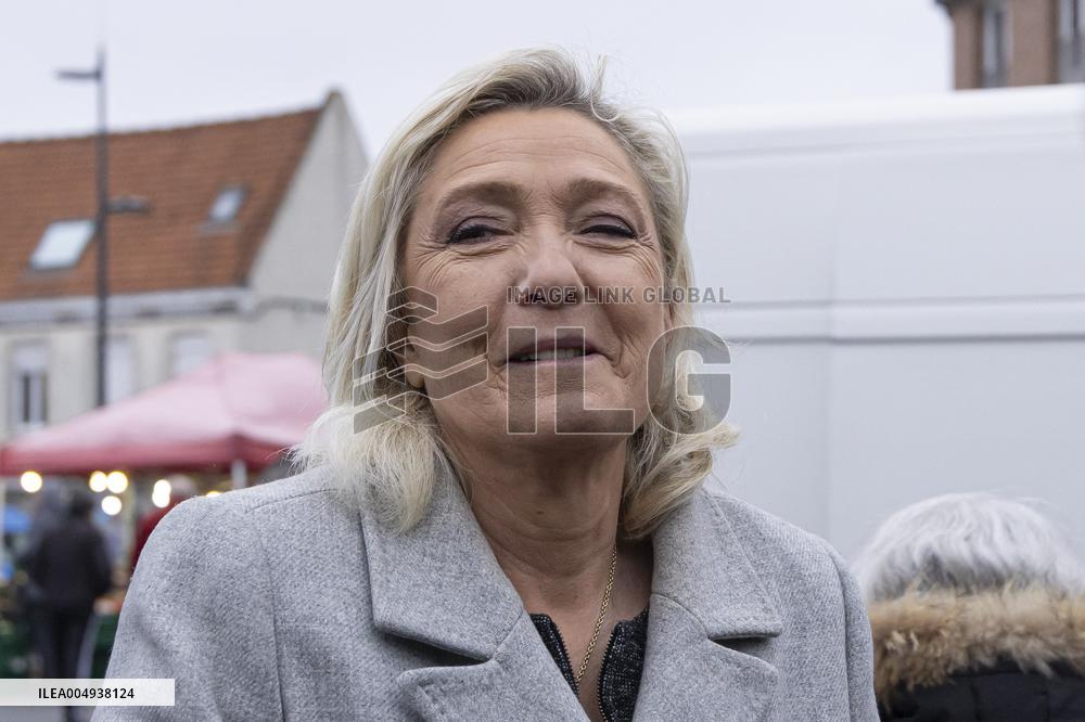 Marine Le Pen At Carvin Market for RN 2026 Municipal Campaign - Hauts-de-France