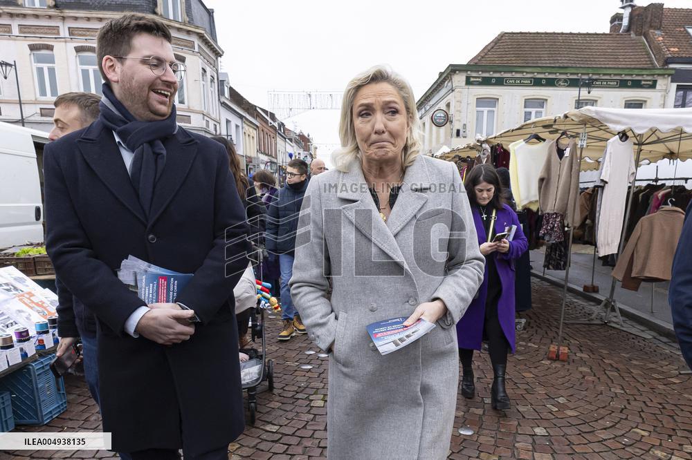 Marine Le Pen At Carvin Market for RN 2026 Municipal Campaign - Hauts-de-France