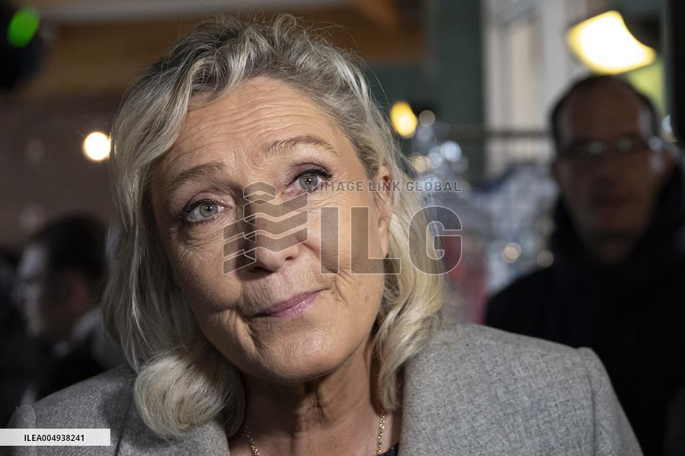 Marine Le Pen at the Drocourt Christmas Market for RN 2026 Municipal Campaign - Hauts-de-France