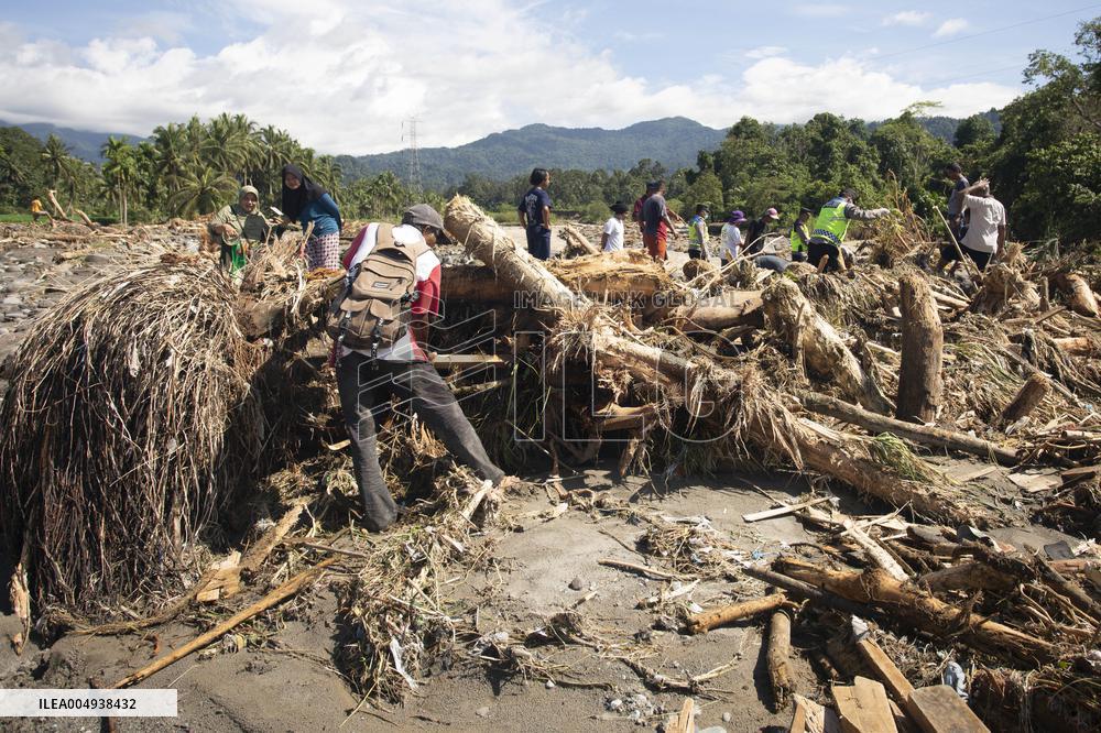 Deadly Floods and Landslides in North and West Sumatra - Indonesia
