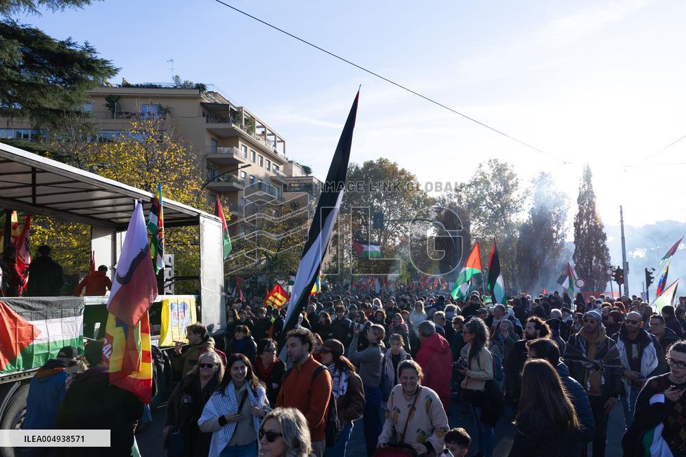 Pro-Palestine Demonstration with Greta Thunberg - Rome