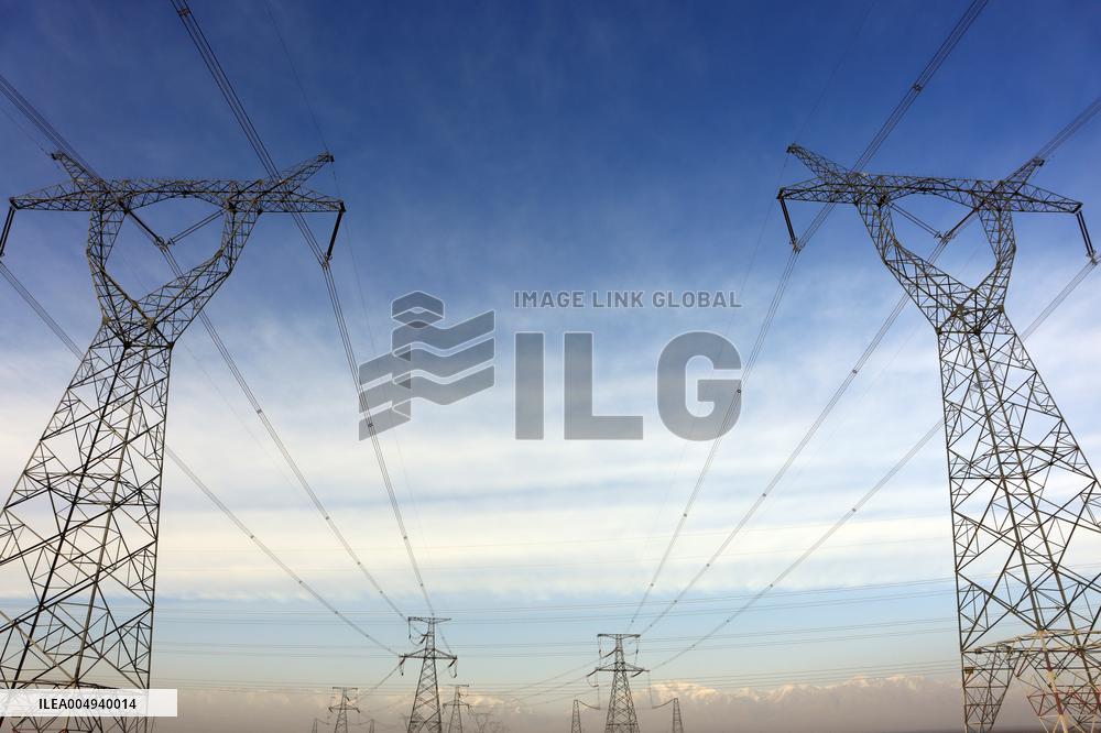 High-voltage Direct Current Transmission Project in Gobi Desert