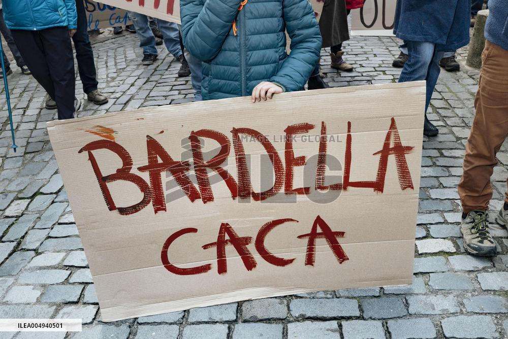 Protests against Jordan Bardella s visit in Moissac - France