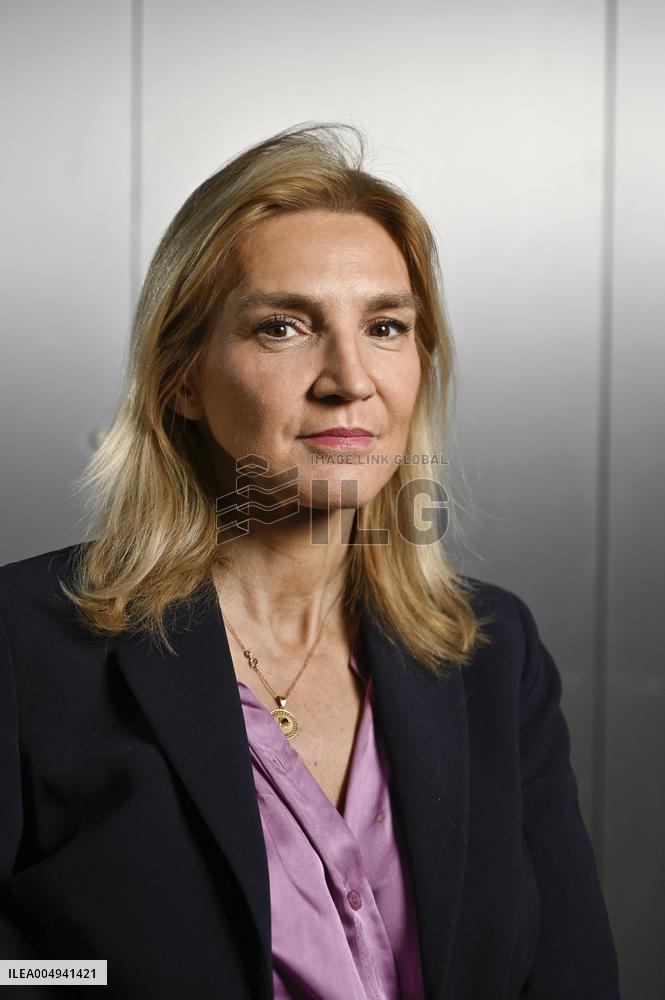 Agnes Evren On Dimanche En Politique - Paris