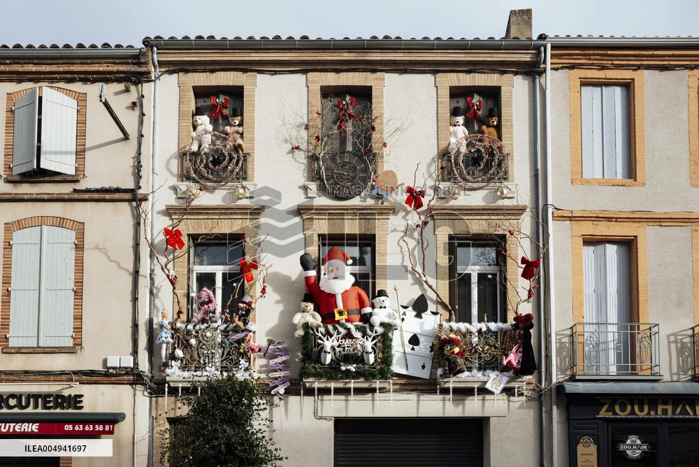 Illustration - Christmas Decorations in Montauban - France