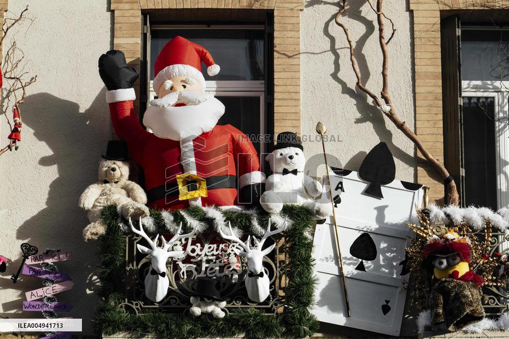 Illustration - Christmas Decorations in Montauban - France