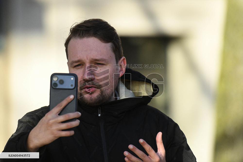 Remy Buisine Live News - Versailles