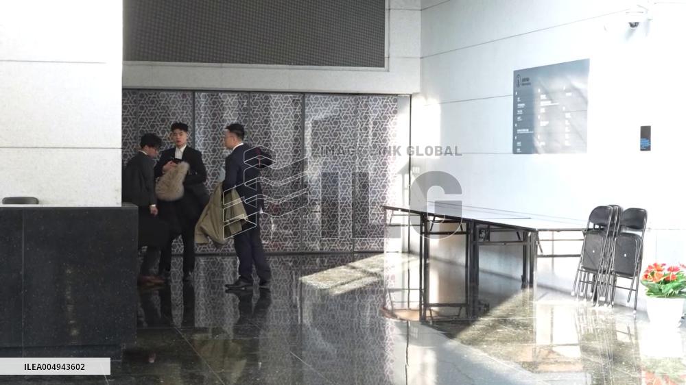 Japan, China senior officials hold talks