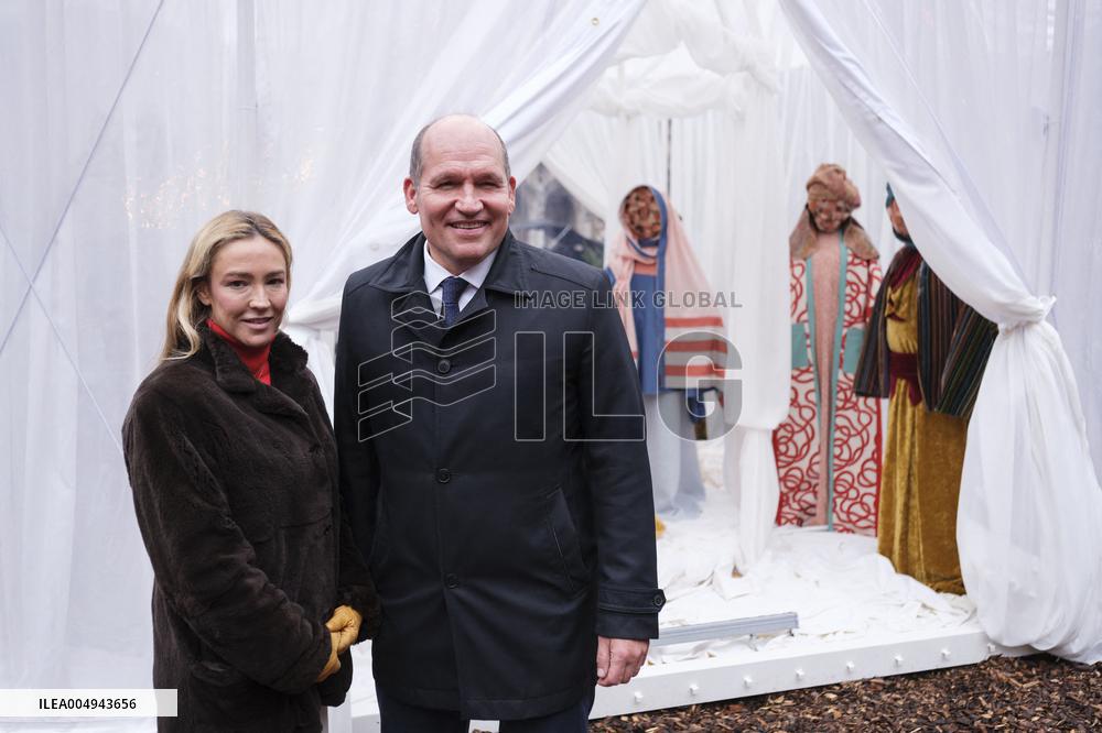 Controversy Over Christmas Crib in Grand Place - Brussels
